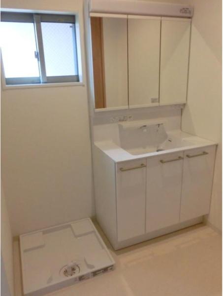 大阪市大正区平尾3丁目　新築戸建 内観写真（洗面台・洗面所）