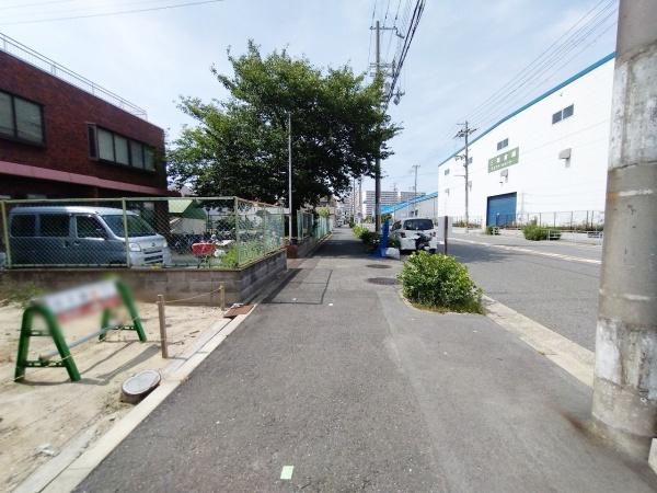 大阪市大正区鶴町3丁目　売土地 現地写真（前面道路含む現地写真）