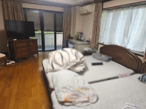 京都市伏見区深草谷口町　中古戸建 内観写真（リビング以外の居室）