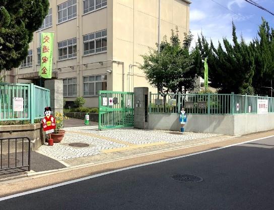 京都市伏見区深草谷口町　中古戸建 小学校