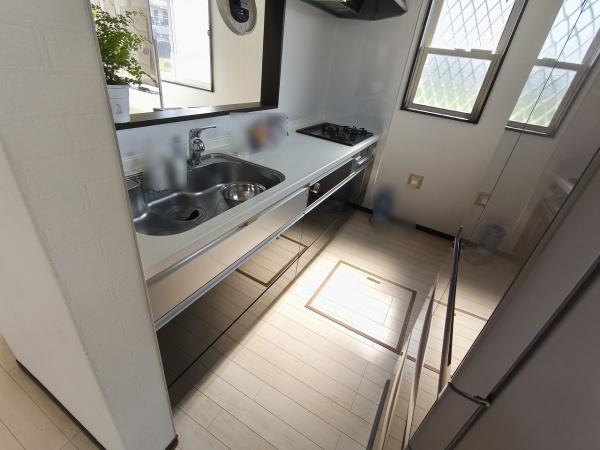 京都市伏見区久我森の宮町　中古戸建 内観写真（キッチン）