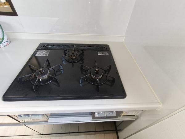 京都市伏見区久我森の宮町　中古戸建 内観写真（キッチン）