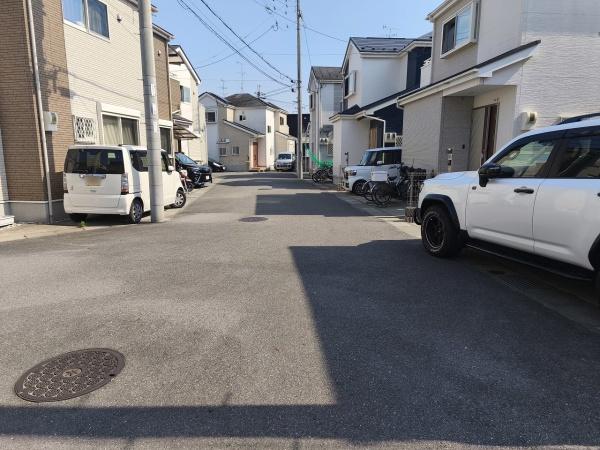京都市伏見区久我森の宮町　中古戸建 現地写真（前面道路含む現地写真）