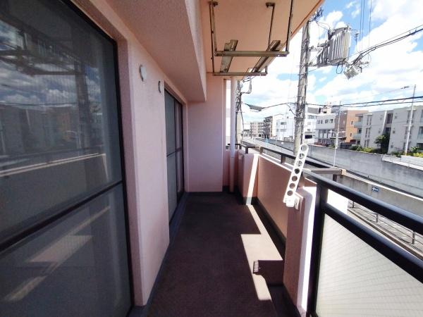 ベル・アーバニティ東淀川 現地写真（バルコニー）