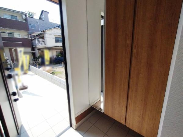 大阪市城東区鴫野東3丁目　新築戸建 現地写真（玄関）