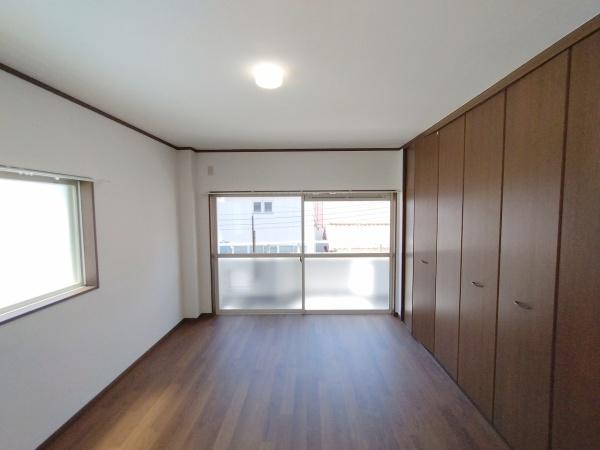 大阪市北区長柄中3丁目　中古戸建 内観写真（リビング以外の居室）