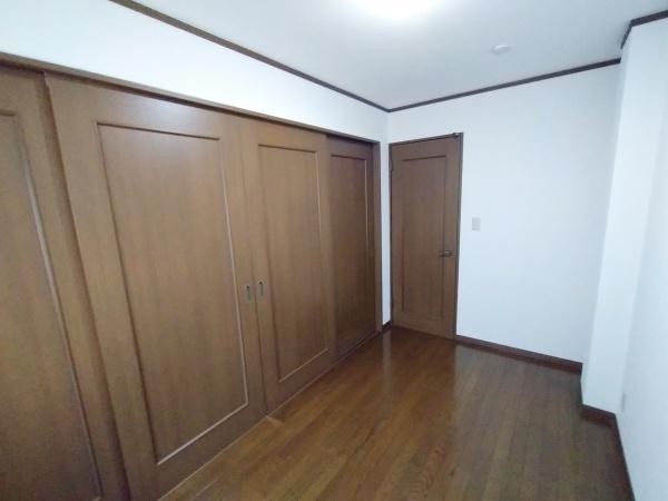 大阪市北区長柄中3丁目　中古戸建 内観写真（リビング以外の居室）