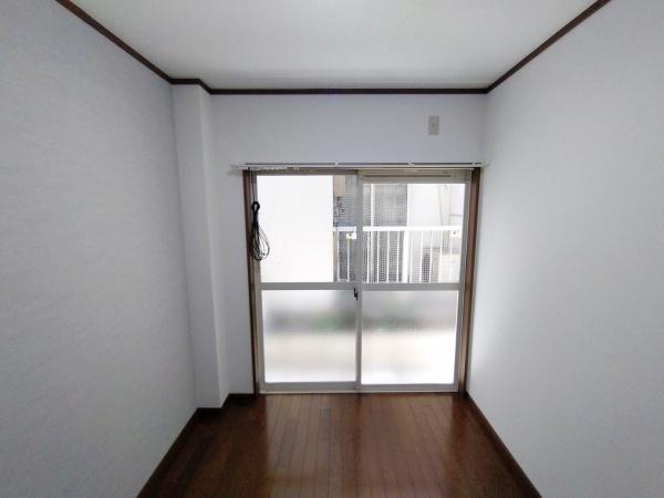 大阪市北区長柄中3丁目　中古戸建 内観写真（リビング以外の居室）