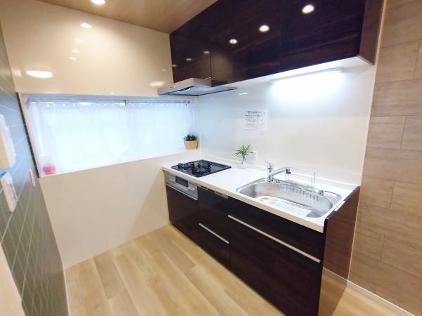 大阪市淀川区田川2丁目　中古戸建 内観写真（キッチン）