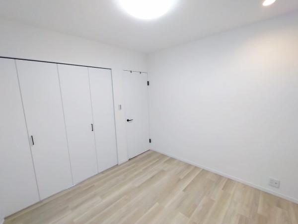 大阪市淀川区田川2丁目　中古戸建 内観写真（リビング以外の居室）