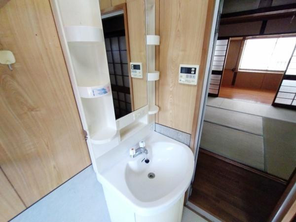 大阪市西淀川区の野里1丁目　中古戸建 内観写真（洗面台・洗面所）