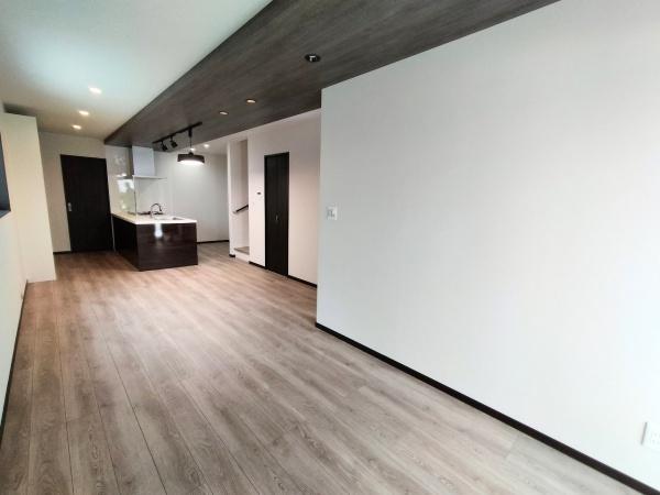 京都市北区大宮東脇台町　2号地　中古戸建 内観写真（リビング）