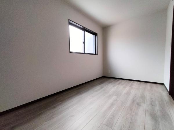 京都市北区大宮東脇台町　2号地　中古戸建 内観写真（リビング以外の居室）