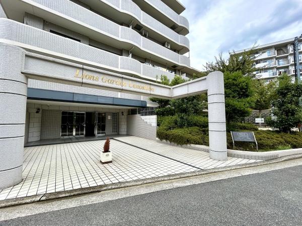 ライオンズガーデン上野芝 共用部写真（エントランス）