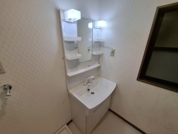 大阪市福島区福島3丁目　中古戸建 内観写真（洗面台・洗面所）
