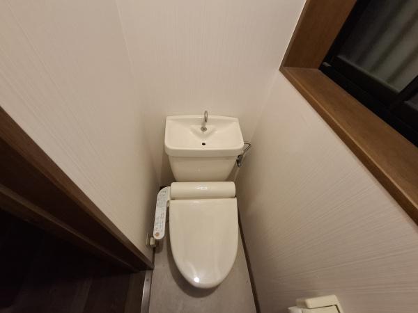 大阪市福島区福島3丁目　中古戸建 内観写真（トイレ）