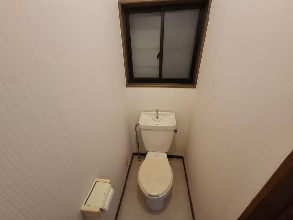 大阪市福島区福島3丁目　中古戸建 内観写真（トイレ）