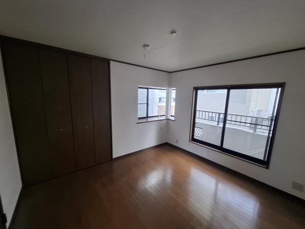 大阪市福島区福島3丁目　中古戸建 内観写真（リビング以外の居室）