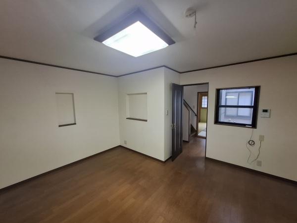 大阪市福島区福島3丁目　中古戸建 内観写真（リビング以外の居室）