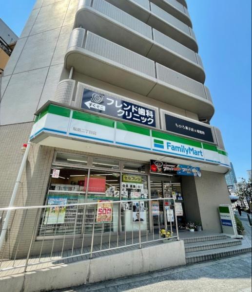 大阪市福島区福島3丁目　中古戸建 コンビニ