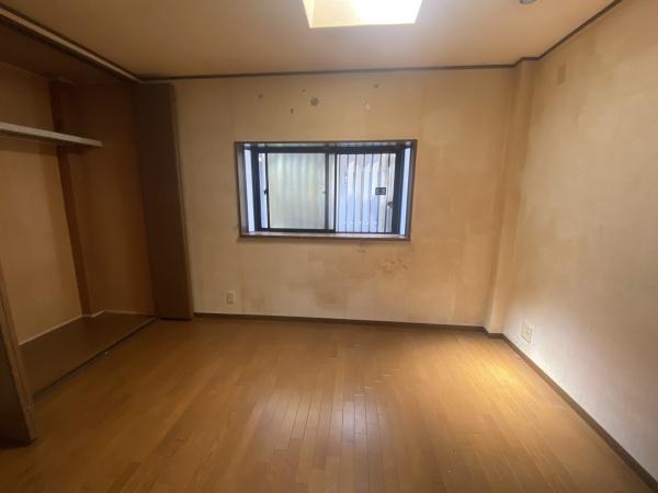 大阪市港区市岡元町2丁　中古戸建 内観写真（リビング以外の居室）