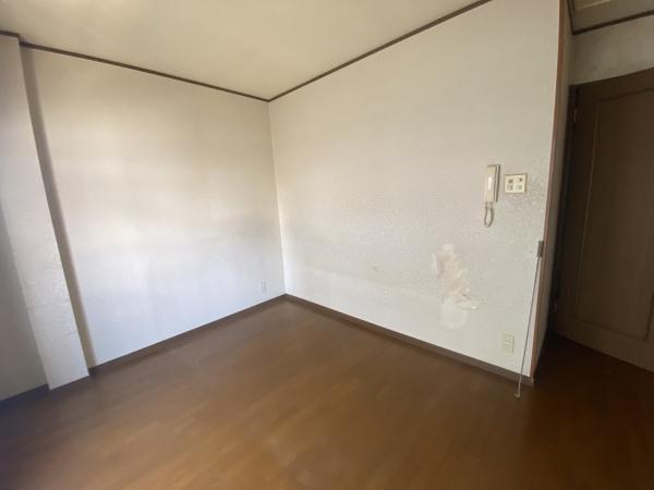 大阪市港区市岡元町2丁　中古戸建 内観写真（リビング以外の居室）