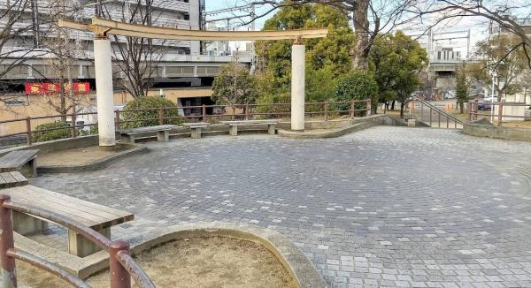 大阪市港区市岡元町2丁　中古戸建 公園