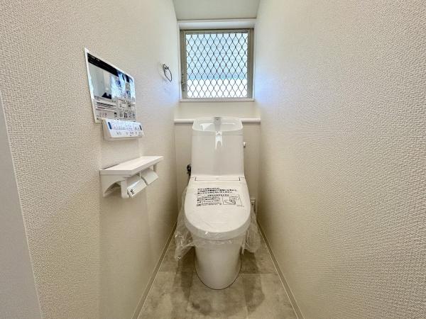 堺市美原区さつき野東3丁　中古戸建 内観写真（トイレ）