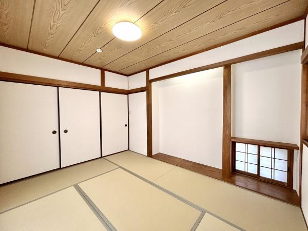 堺市美原区さつき野東3丁　中古戸建 内観写真（リビング以外の居室）