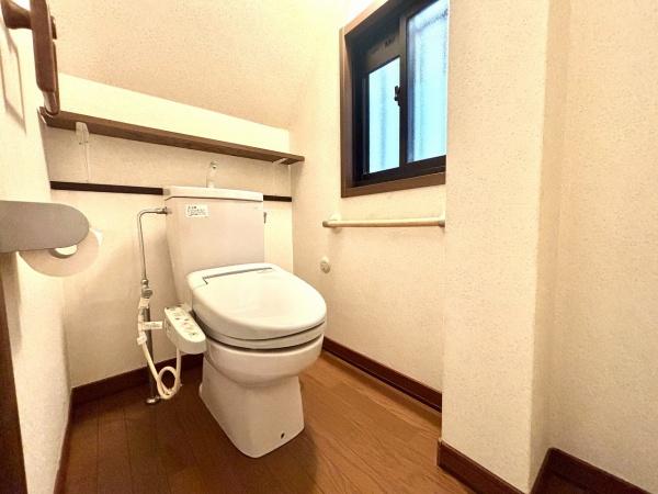 堺市西区浜寺石津町中3丁　中古戸建 内観写真（トイレ）