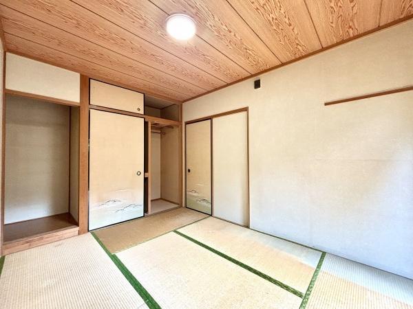 堺市西区浜寺石津町中3丁　中古戸建 内観写真（リビング以外の居室）