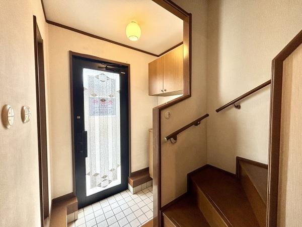 堺市西区浜寺石津町中3丁　中古戸建 現地写真（玄関）