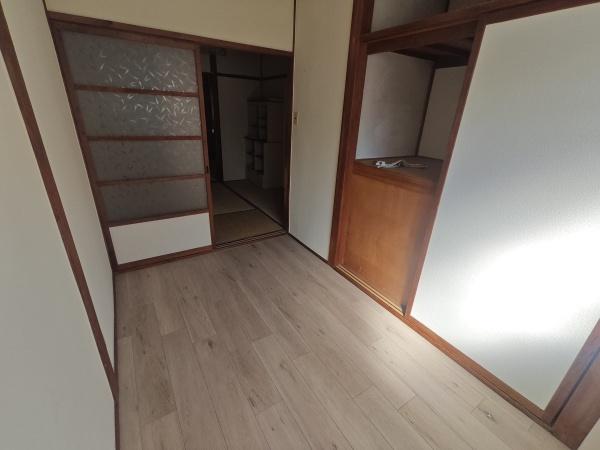 大阪市此花区西九条1丁目　中古テラス 内観写真（リビング以外の居室）
