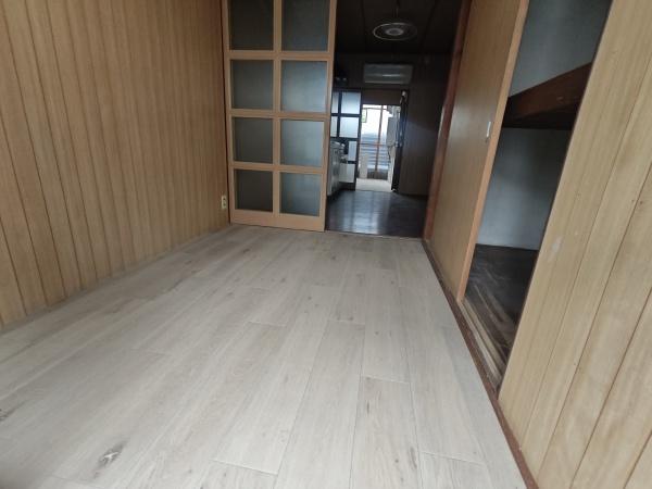 大阪市此花区西九条1丁目　中古テラス 内観写真（リビング以外の居室）