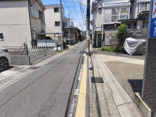 京都市山科区厨子奥矢倉町　中古戸建 現地写真（前面道路含む現地写真）