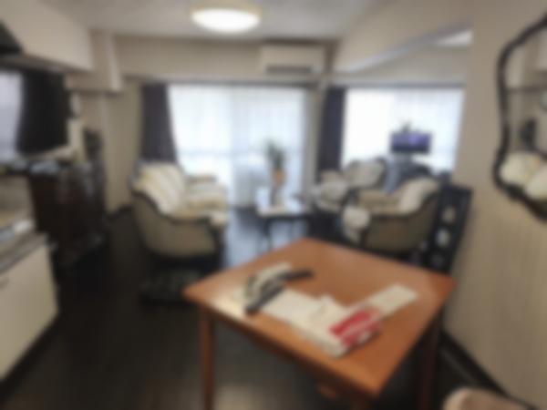 山科音羽マンションA棟1階・2階 内観写真（リビング）