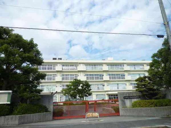サンハイツ宝塚五月台A棟 中学校