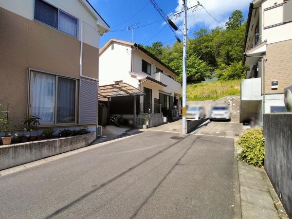京都市北区大北山原谷乾町　中古戸建 現地写真（前面道路含む現地写真）