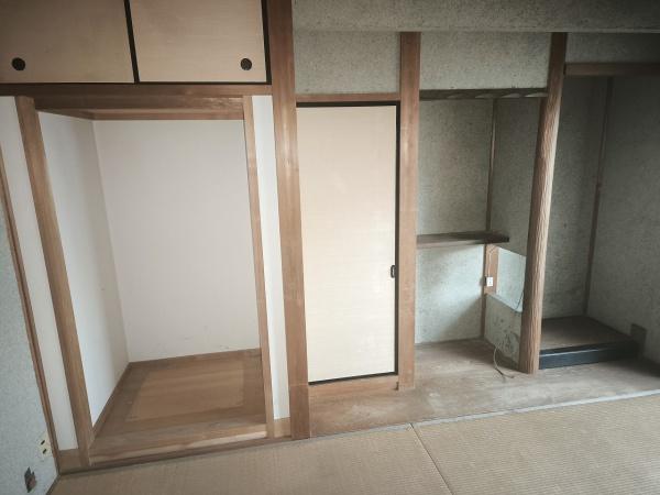京都市伏見区西大文字町　中古戸建 内観写真（リビング以外の居室）