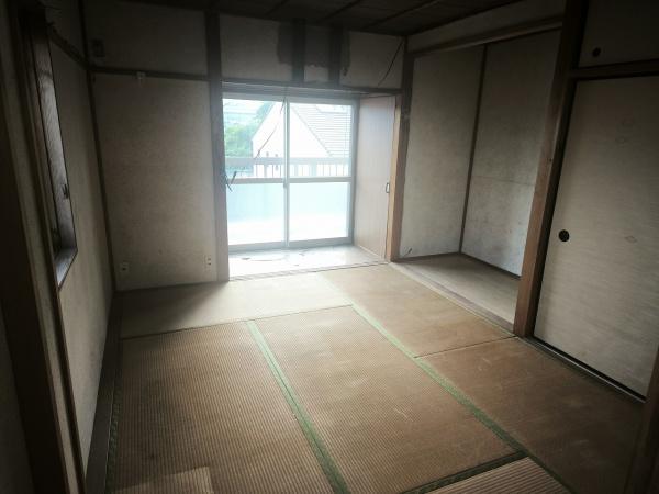 京都市伏見区西大文字町　中古戸建 内観写真（リビング以外の居室）