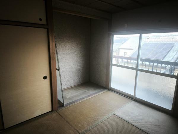 京都市伏見区西大文字町　中古戸建 内観写真（リビング以外の居室）