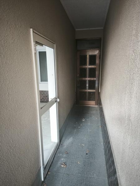 京都市伏見区西大文字町　中古戸建 現地写真（玄関）
