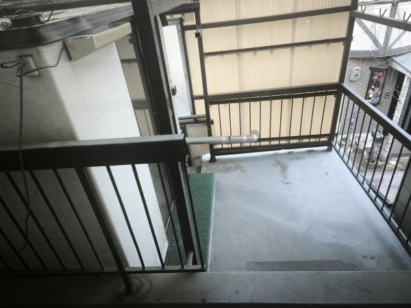 京都市伏見区西大文字町　中古戸建 現地写真（バルコニー）