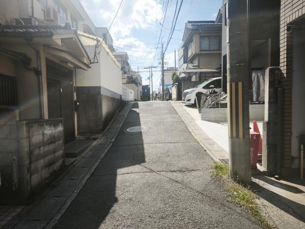 京都市右京区常盤窪町　中古戸建 現地写真（前面道路含む現地写真）