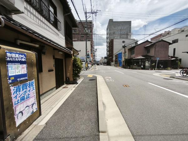 京都市右京区西院西平町　古家付売土地 現地写真（前面道路含む現地写真）