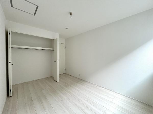 堺市中区福田第3期2号棟　中古戸建 内観写真（リビング以外の居室）