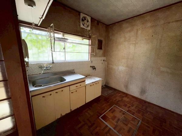 大阪市住吉区庭井1丁目　中古戸建 内観写真（キッチン）