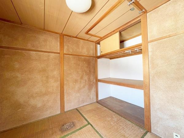 大阪市住吉区庭井1丁目　中古戸建 内観写真（リビング以外の居室）