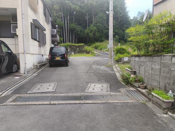 京都市北区衣笠氷室町　建築条件無売土地 現地写真（前面道路含む現地写真）