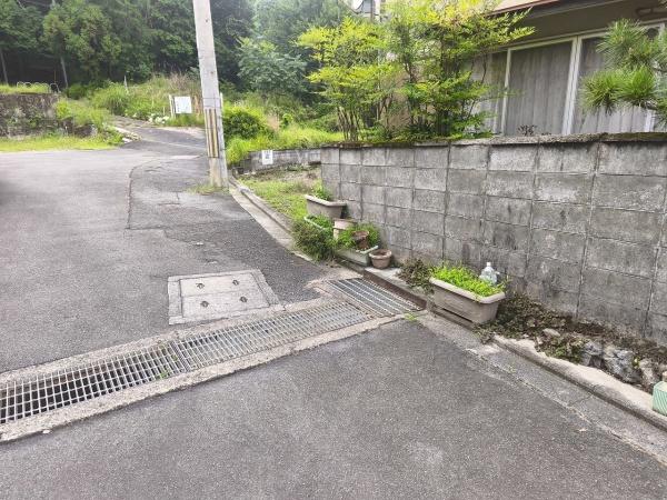 京都市北区衣笠氷室町　建築条件無売土地 現地写真（前面道路含む現地写真）